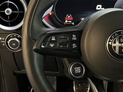 Alfa Romeo Stelvio Veloce*Q4*Sport*Harman/Kardon*Leder*ACC 