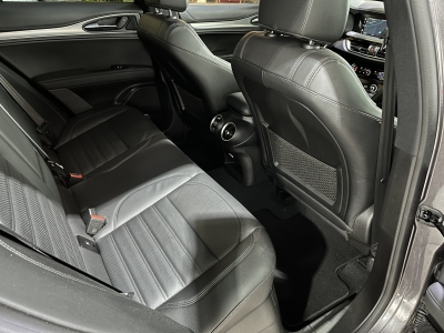 Alfa Romeo Stelvio Veloce*Q4*Sport*Harman/Kardon*Leder*ACC 