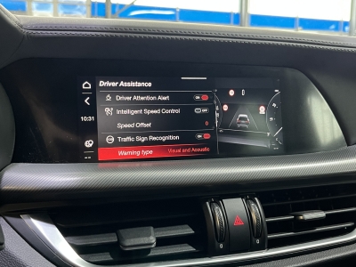 Alfa Romeo Stelvio Veloce*Q4*Sport*Harman/Kardon*Leder*ACC 