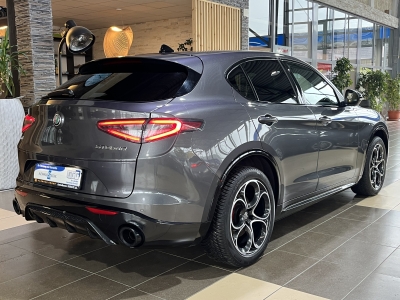 Alfa Romeo Stelvio Veloce*Q4*Sport*Harman/Kardon*Leder*ACC 
