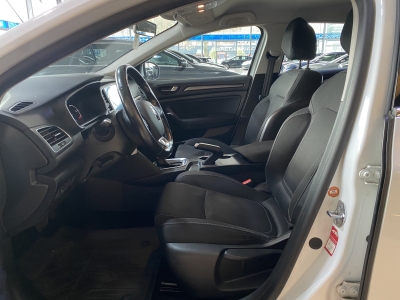 Renault Megane Business Edition Navi LED SHZ dig.Cockpit