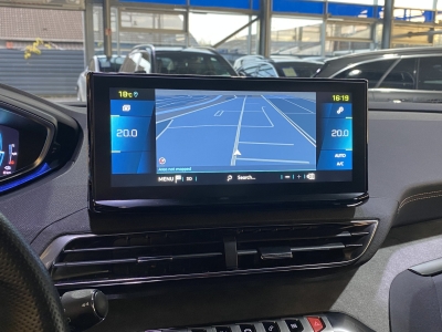 Peugeot 3008 Hybrid 225 GT Pano. Focal dig.Cockpit Navi