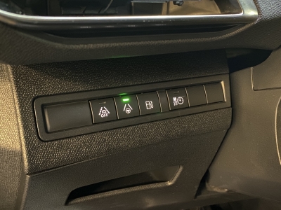 Peugeot 3008 Hybrid 225 GT Pano. Focal dig.Cockpit Navi