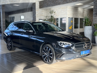 Mercedes-Benz E 300 de 4Matic Avantgarde Pano. Burmester AHK 