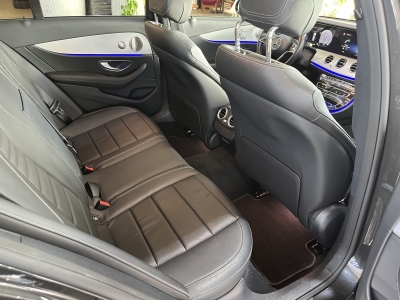 Mercedes-Benz E 300 de 4Matic Avantgarde Pano. Burmester AHK 