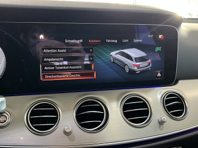 Mercedes-Benz E 300 de 4Matic Avantgarde Pano. Burmester AHK 