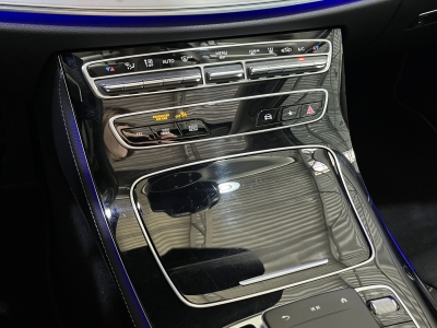 Mercedes-Benz E 300 de 4Matic Avantgarde Pano. Burmester AHK 