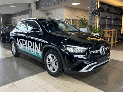 Mercedes-Benz GLA 180 Navi Distr.+ dig.Cockpit R.Cam DAB SHZ