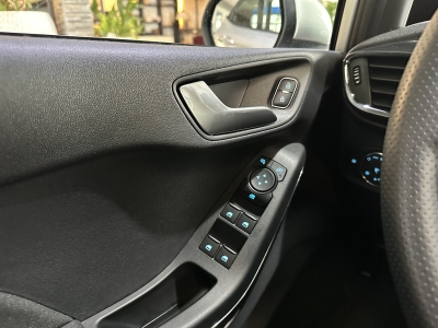 Ford Fiesta ST-Line LED DAB AppLink R.Cam Winter-Paket