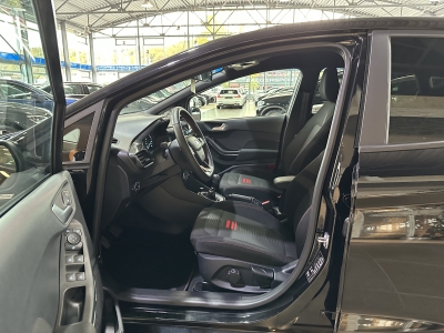 Ford Fiesta ST-Line LED R.Cam Sportfahrwerk PDC SHZ