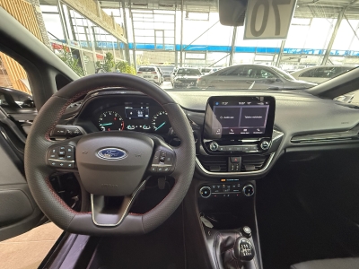 Ford Fiesta ST-Line LED R.Cam PDC SHZ DAB Spurassist.