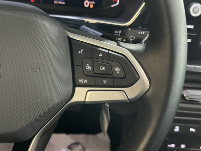 VW T-Cross Style dig.Cockpit LED PDC ACC Navi R.Cam