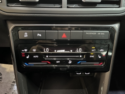 VW T-Cross Style dig.Cockpit LED PDC ACC Navi R.Cam