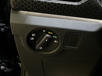 VW T-Cross Style dig.Cockpit LED PDC ACC Navi R.Cam