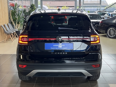 VW T-Cross Style dig.Cockpit LED PDC ACC Navi R.Cam