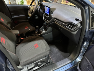 Ford Fiesta ST-Line LED Navi R.Cam PDC SHZ Spurassist