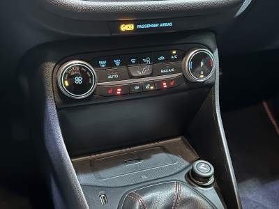 Ford Fiesta ST-Line LED Navi R.Cam PDC SHZ Spurassist