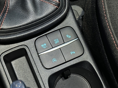 Ford Fiesta ST-Line LED Navi R.Cam PDC SHZ Spurassist