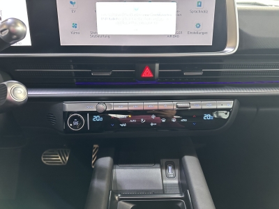 Hyundai IONIQ 6 4WD Uniq*BOSE-Paket*360Cam*SHZ*HUD*ACC