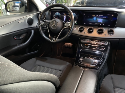 Mercedes-Benz E 300 Mild-Hybrid*ACC*LED*Navi*R.Cam*SHZ*CarPlay