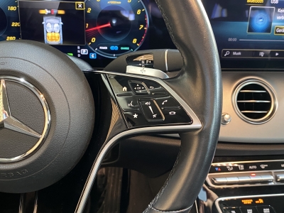 Mercedes-Benz E 300 Mild-Hybrid*ACC*LED*Navi*R.Cam*SHZ*CarPlay