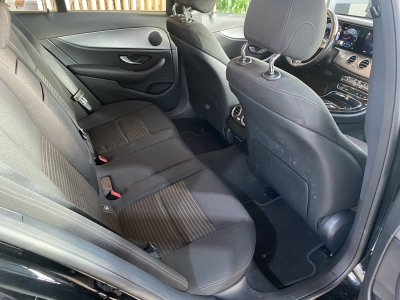 Mercedes-Benz E 300 Mild-Hybrid*ACC*LED*Navi*R.Cam*SHZ*CarPlay