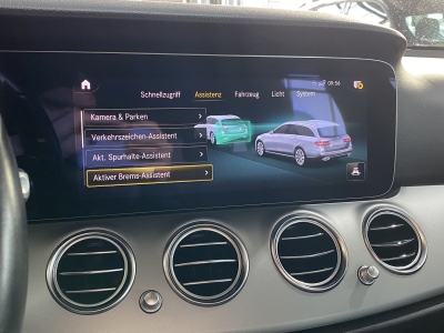 Mercedes-Benz E 300 Mild-Hybrid*ACC*LED*Navi*R.Cam*SHZ*CarPlay