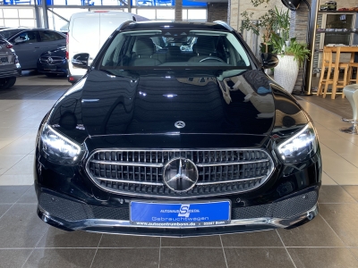 Mercedes-Benz E 300 Mild-Hybrid*ACC*LED*Navi*R.Cam*SHZ*CarPlay