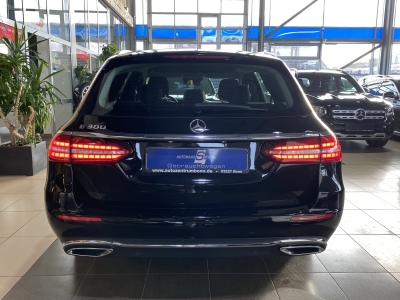 Mercedes-Benz E 300 Mild-Hybrid*ACC*LED*Navi*R.Cam*SHZ*CarPlay