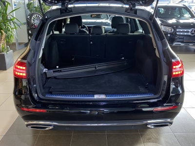 Mercedes-Benz E 300 Mild-Hybrid*ACC*LED*Navi*R.Cam*SHZ*CarPlay