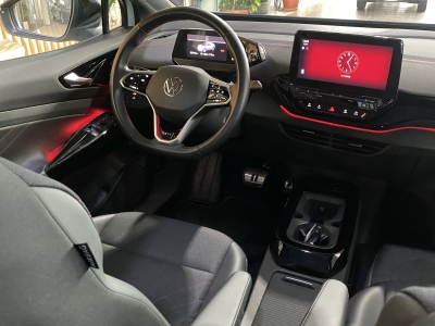VW ID.4 GTX 4Motion Wärmepumpe Matrix-LED Navi ACC