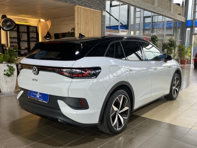 VW ID.4 GTX 4Motion Wärmepumpe Matrix-LED Navi ACC