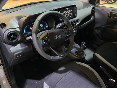 Hyundai i10 Pure dig.Cockpit Navi R.Cam PDC Klima DAB