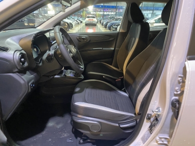 Hyundai i10 Pure dig.Cockpit Navi R.Cam PDC Klima DAB