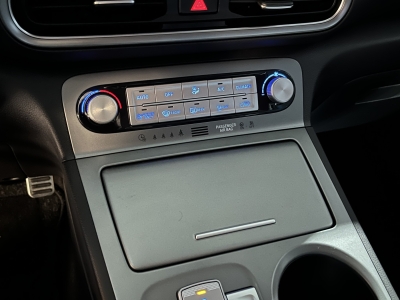 Hyundai KONA Select dig.Cockpit ACC R.Cam SHZ PDC DAB+