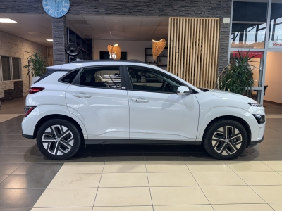 Hyundai KONA Select dig.Cockpit ACC R.Cam PDC DAB+ 