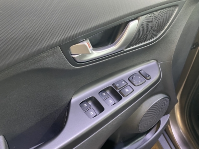 Hyundai KONA Select dig.Cockpit ACC R.Cam PDC SHZ DAB+