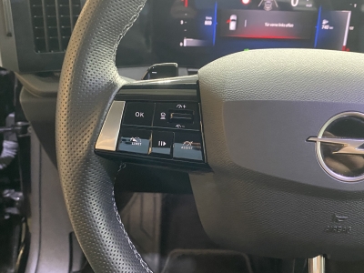 Opel Astra Elegance AHK Navi LED Ambiente-Licht ACC