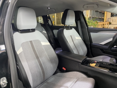 Opel Astra Elegance AHK Navi LED Ambiente-Licht ACC