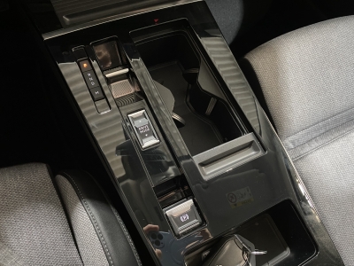 Opel Astra Elegance AHK Navi LED Ambiente-Licht ACC