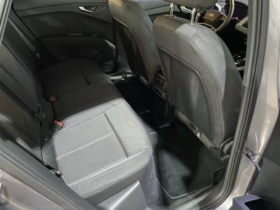 Audi Q4 e-tron 40 82 kWh LED MMI-Navi Plus SHZ PDC  