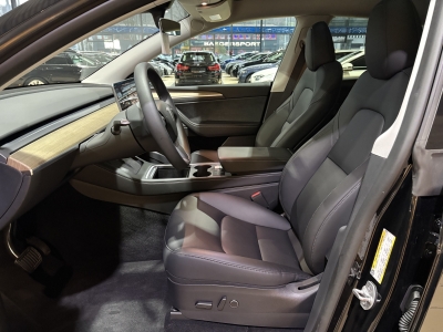 Tesla Model Y Pano Leder ACC Wärmepumpe LED Navi R.Cam