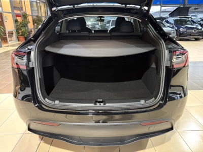 Tesla Model Y Pano Leder ACC Wärmepumpe LED Navi R.Cam