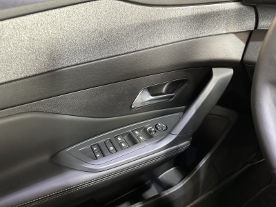 Peugeot 308 Allure*ACC*LED*360°Cam*SHZ*CarPlay*PDC*Navi*