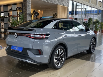 VW ID.5 Pro Performance 150kW Navi LED ACC PDC DAB+