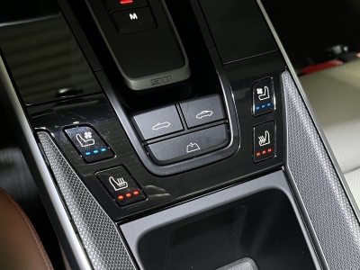 Porsche 992 Turbo*BOSE*LED*PASM*PCM*Sport-Chrono*Leder