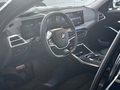 BMW 320 d Innovation Comfort  Navi LED DAB R.Cam SHZ