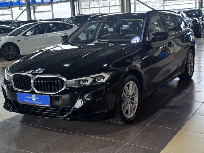 BMW 320 d Innovation Comfort  Navi LED DAB R.Cam SHZ