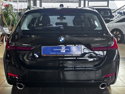 BMW 320 d Innovation Comfort  Navi LED DAB R.Cam SHZ