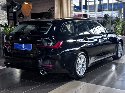 BMW 320 d Innovation Comfort  Navi LED DAB R.Cam SHZ